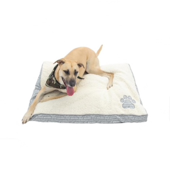 NEW Duck River Textile Bjorn Pet Bed